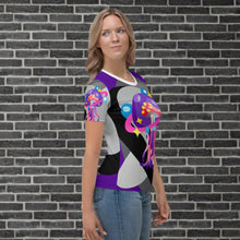 Load image into Gallery viewer, Luna Creations Planet Jelly Women&#39;s T-shirt
